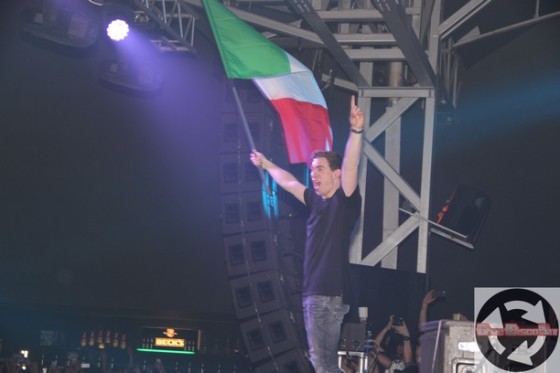 Hardwell suona il tricolore